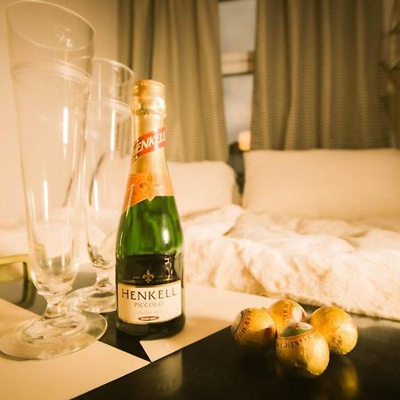 Charming Apartment: Only 10 Minutes To The Center ウィーン エクステリア 写真