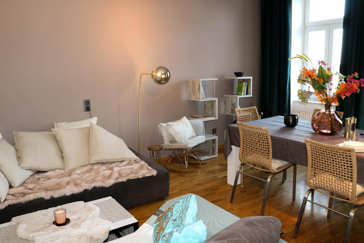 Charming Apartment: Only 10 Minutes To The Center ウィーン エクステリア 写真