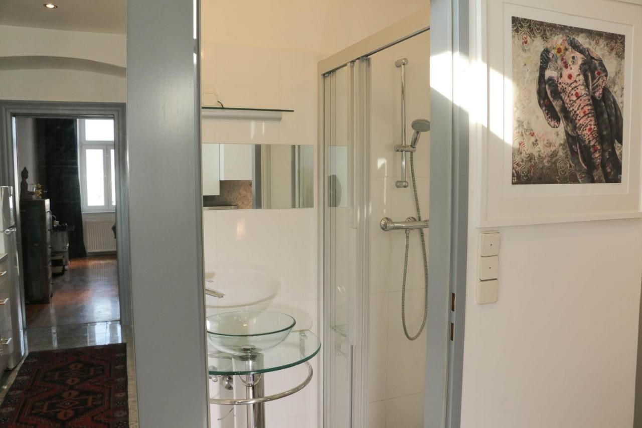 Charming Apartment: Only 10 Minutes To The Center ウィーン エクステリア 写真